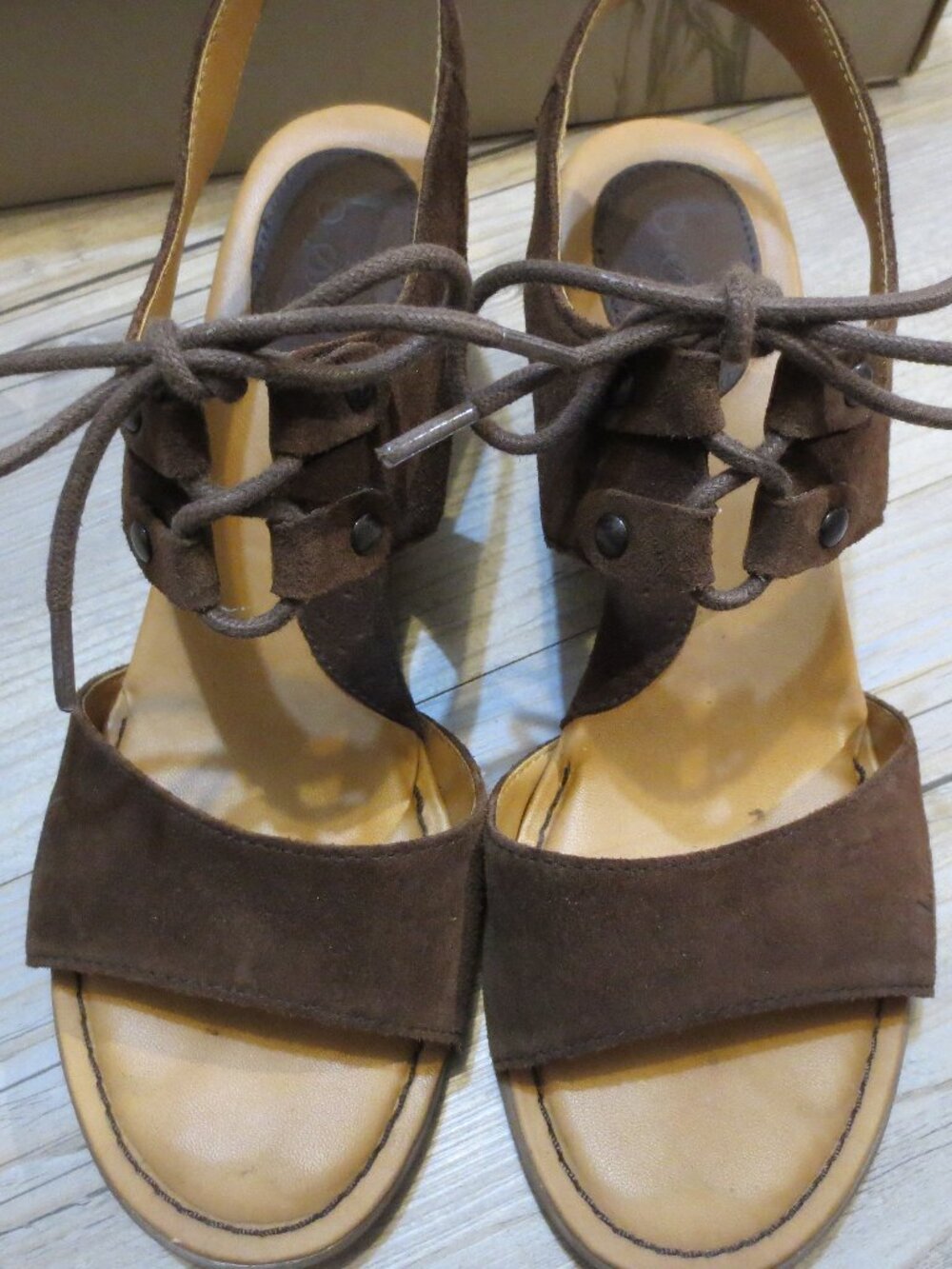 b.o.c Born Concept Blair Dark Brown Faux Suede Dressy Casual Heeled Sandal - 8 M - Picture 3 of 8